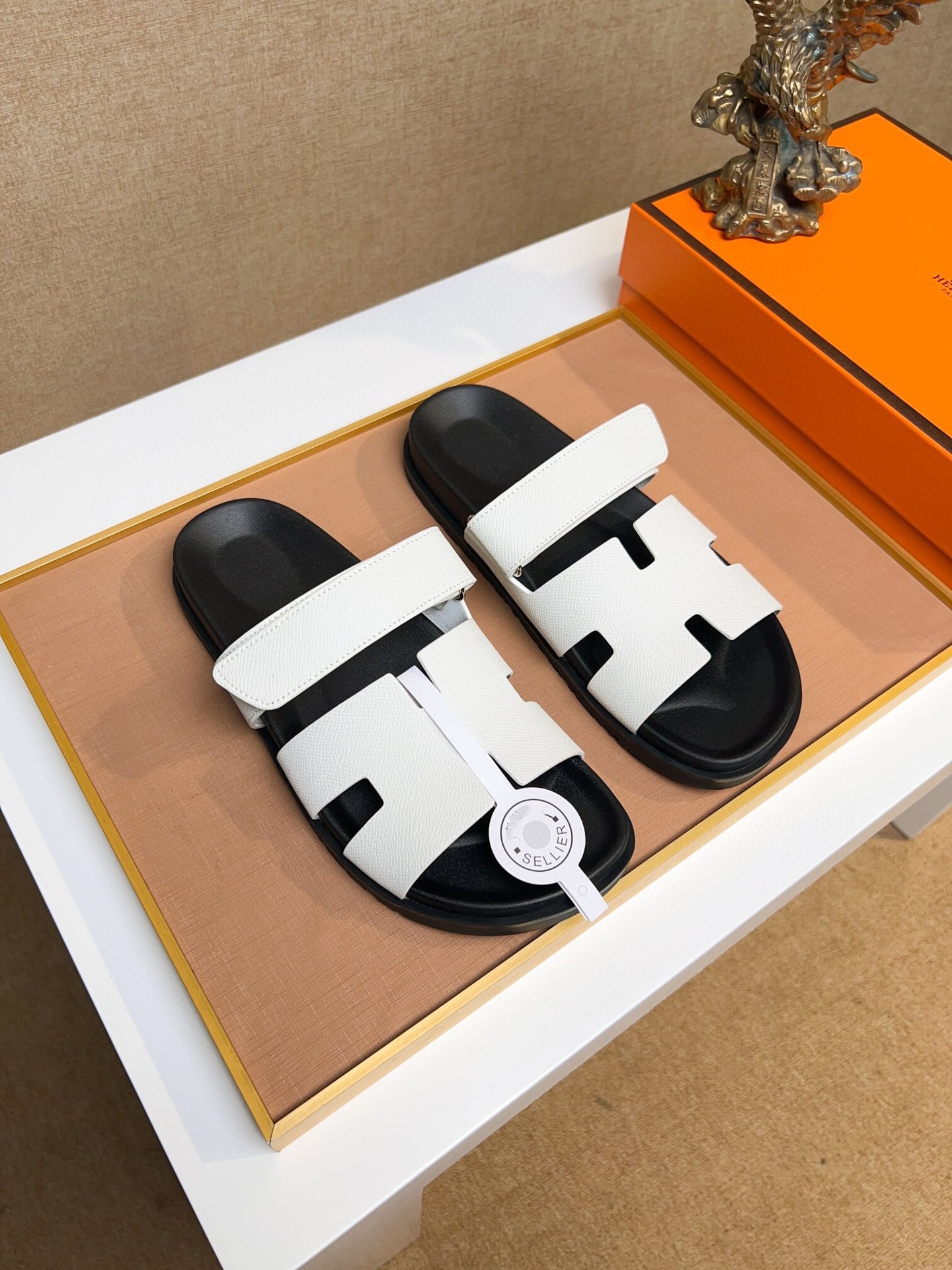 Sandales en Cuir Naturel avec Bride Ajustable - Design H – Image 14